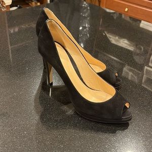ARMANI- peep toe shoes size 38.5